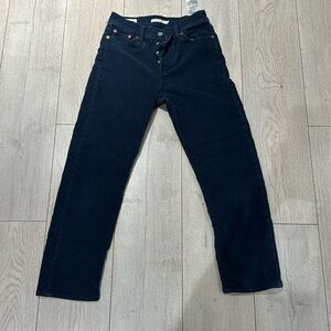 Levi wedgie straight size 26